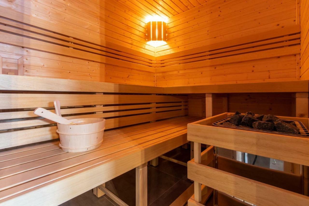 Restaurace Penzion Pod Sumarnikem Tvarozna Lhota エクステリア 写真