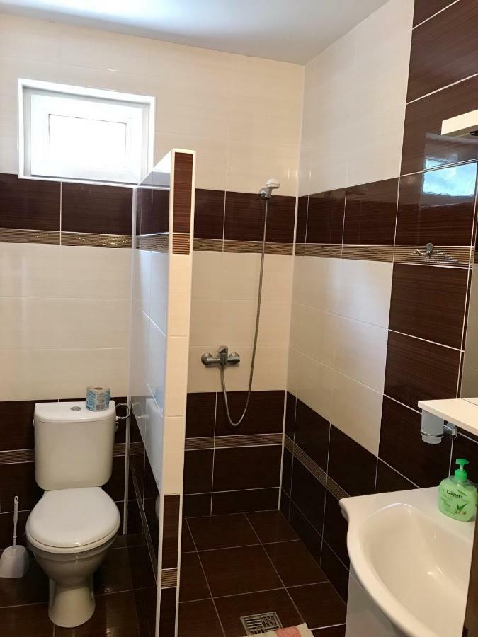 Restaurace Penzion Pod Sumarnikem Tvarozna Lhota エクステリア 写真